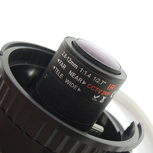 YKS-VDC130CVI f2.8-12mmバリフォーカルレンズ搭載